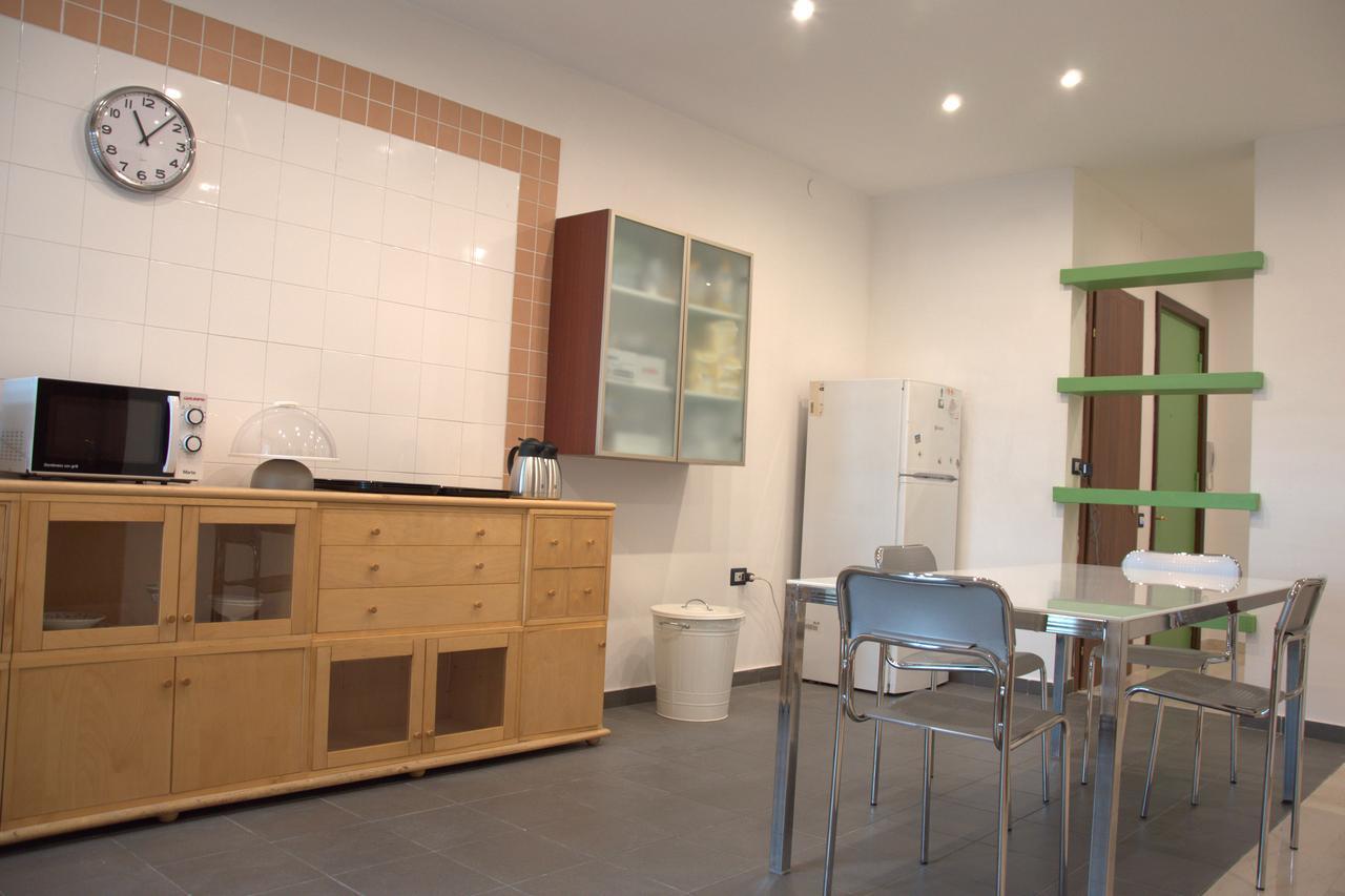 B&B "San Paolo" Napoli Exterior foto