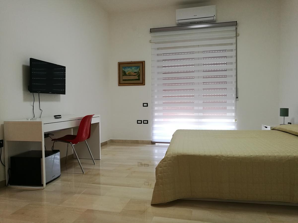 B&B "San Paolo" Napoli Exterior foto